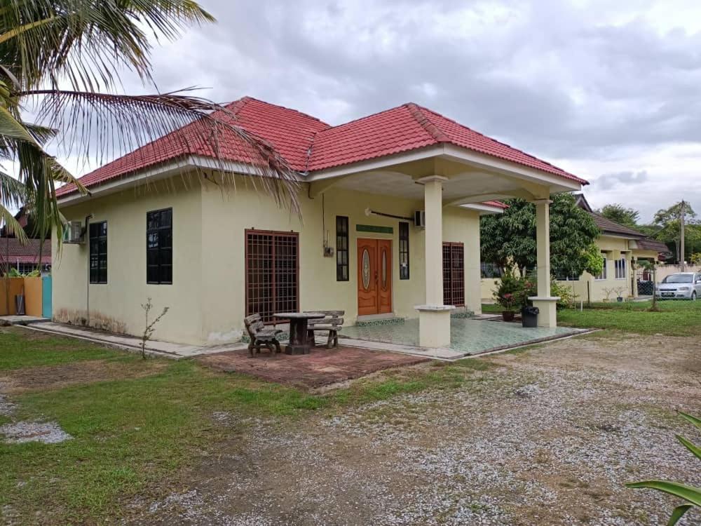 Homestay Jannati Tambun Exterior foto